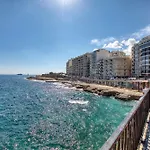 With Terrace 2 Min From The Sea Διαμέρισμα *