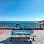 With Terrace 2 Min From The Sea דירה סליאמה