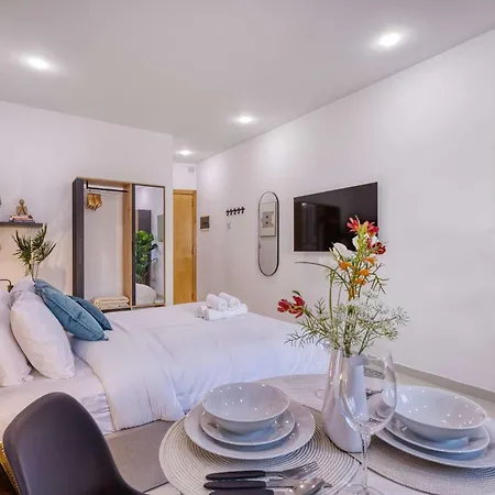 With Terrace 2 Min From The Sea Sliema